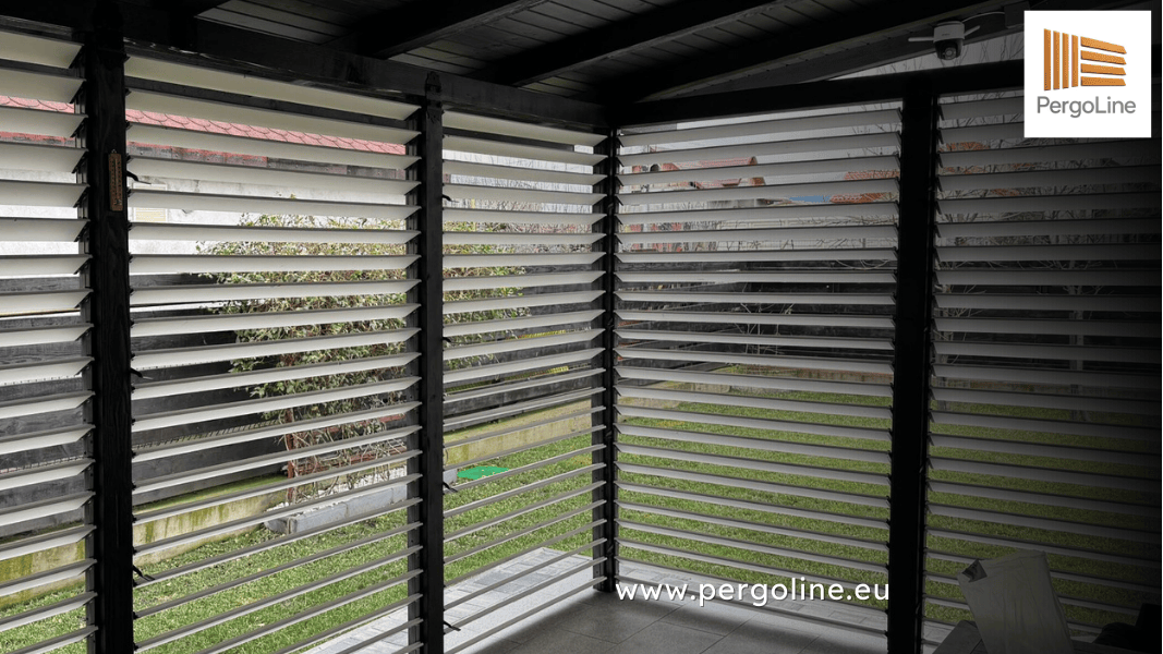 Louver systems for terrace blinds